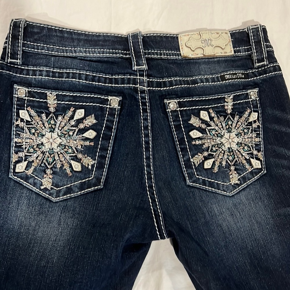 New Miss Me jeans size 28 never worn washed hung dry
